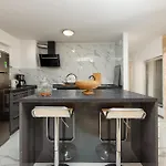 2 Bedroom Gorgeous In Zadar