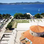 Daire 2 Bedroom Gorgeous In Zadar