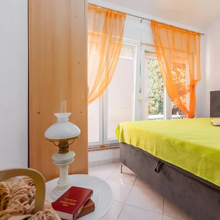 2 Bedroom Awesome In *