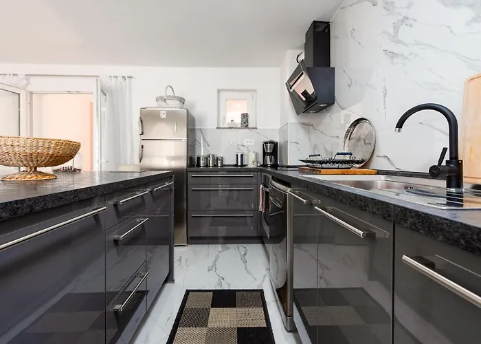 2 Bedroom Awesome In Lägenhet